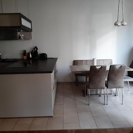 Hochwertig Im Herzen Stuttgarts Habitación foto